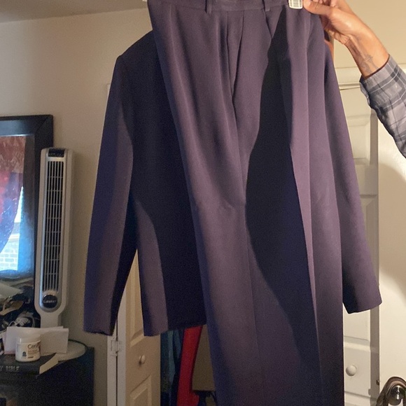 Woman’s 2 PCs suit purple pants and jacket - Picture 8 of 12